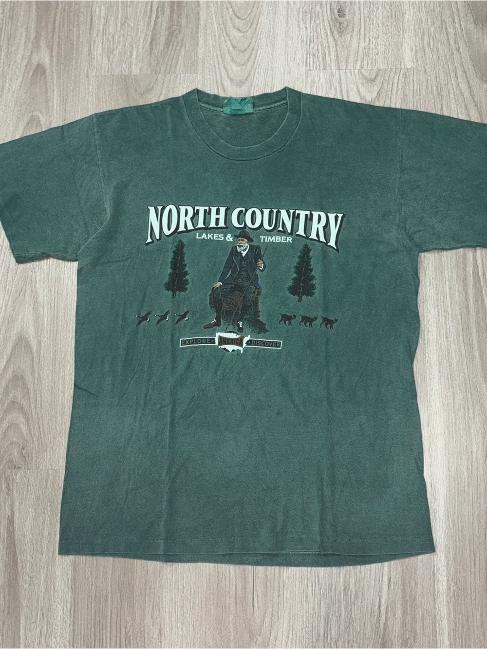 Vintage 90s North Country Lakes Timber Graphic T Shirt Mens L Green
Tee